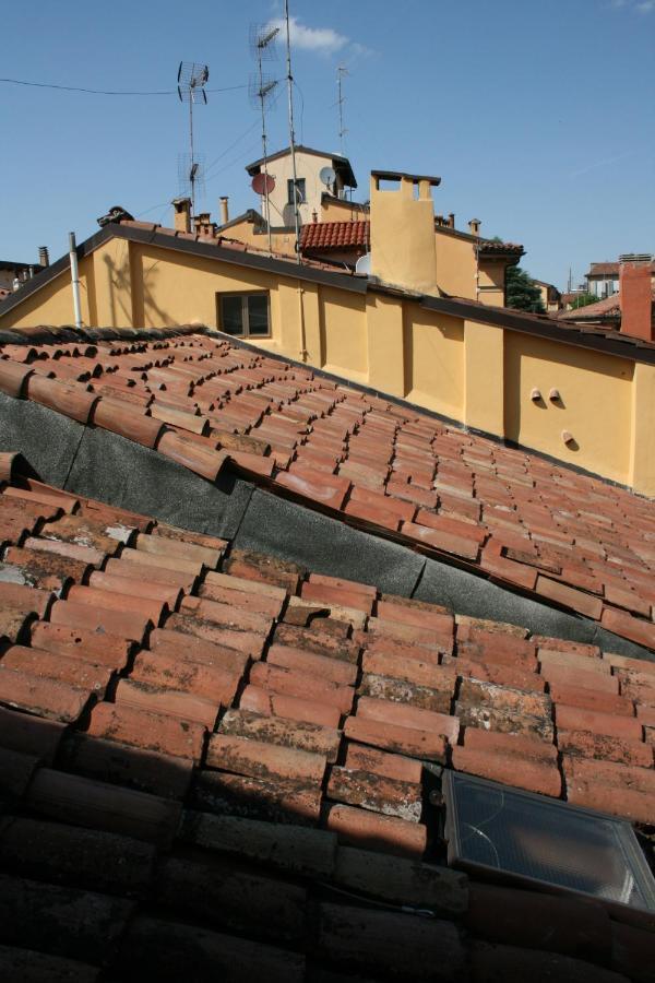 Alloggio Incantevole Sui Tetti Di Bologna Exterior photo